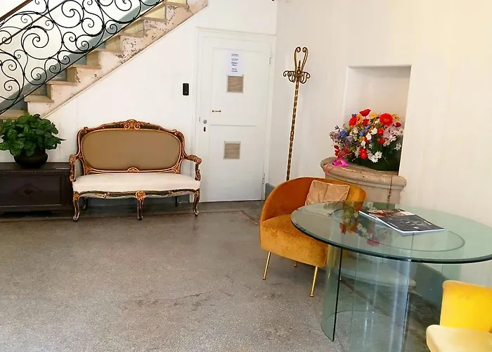 Apartment Twist *